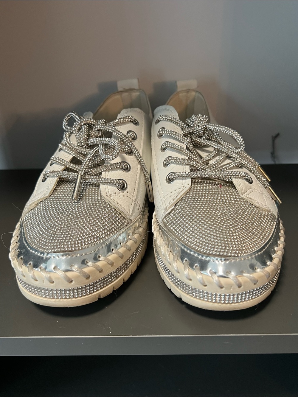 ☀️ Women’s Bling-Encrusted White and Silver Athletic Sneakers - Picture 10 of 10